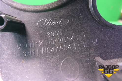Рамка магнитолы (после 2005г) (6N11N047A04) для Ford Fusion с 2002г