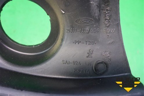 Накладка двери передней левой уголок (2N11N23409BFW) для Ford Fusion с 2002г