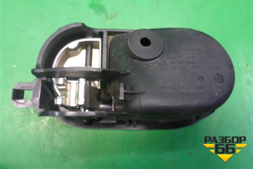 Ручка внутренняя двери задней правой (2S61A22600AGW) для Ford Fusion с 2002г