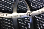 Эмблема передняя (до 2017г) (5314360020) для Toyota Land Cruiser Prado(150) с 2009г