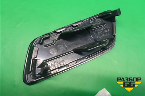 Крышка форсунки омывателя фары правая (3C8955110A) для Volkswagen Passat-CC с 2008г