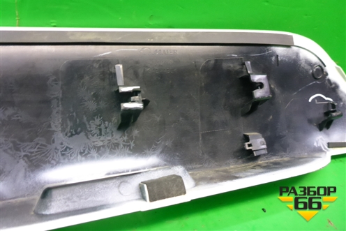 Накладка двери багажника (5481U110) для Nissan Qashqai (J11E) с 2013г