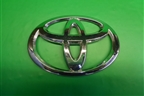 Эмблема на дверь багажника (9097502063) для Toyota Highlander с 2007-2013г