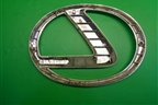 Эмблема передняя (9097502118) для Lexus LX-570 с 2007-2015г