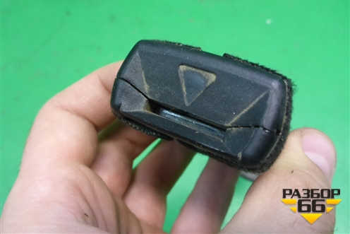 Замок ремня безопасности задний для Opel Corsa D с 2006-2014г