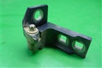 Петля двери передней правой нижняя (13180568) для Opel Corsa D с 2006-2014г