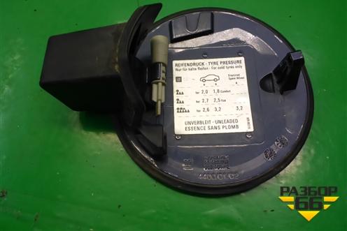 Лючок бензобака (13183307) для Opel Corsa D с 2006-2014г