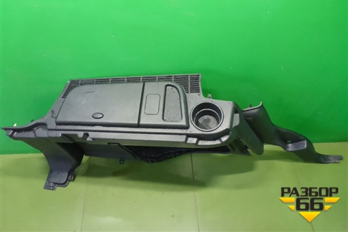 Обшивка багажника левая (нижняя) (ESJ500990) для Land Rover Discovery 3 с 2004-2009г