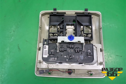 Плафон салонный передний (XDE500341) для Land Rover Discovery 3 с 2004-2009г