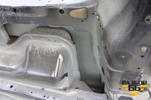Крыло заднее правое для Land Rover Discovery 3 с 2004-2009г