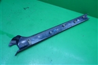 Молдинг лобового стекла левый (DCB00156) для Land Rover Discovery 3 с 2004-2009г