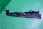 Держатель задней полки левый (EPE500370) для Land Rover Discovery 3 с 2004-2009г