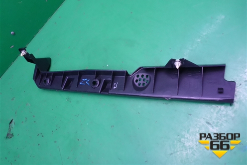 Держатель задней полки левый (EPE500370) для Land Rover Discovery 3 с 2004-2009г
