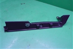 Держатель задней полки левый (EPE500370) для Land Rover Discovery 3 с 2004-2009г