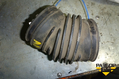 Патрубок воздушного фильтра (гофра) для Audi A8 с 1998-2003г (077129627A)