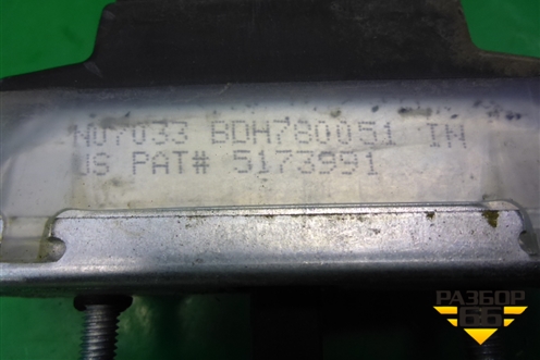 Ограничитель двери задней левой (BDH780051) для Land Rover Discovery 3 с 2004-2009г