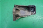 Кронштейн двигателя левый (2.7л 276DT) (KKU500580) для Land Rover Discovery 3 с 2004-2009г