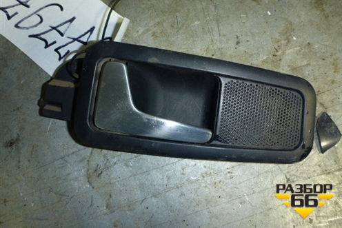 Ручка внутренняя двери задней левой для Audi A8 с 1998-2003г (4D0839019C)