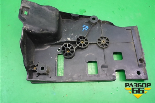 Площадка под аккумулятор (DWM500031) для Land Rover Discovery 3 с 2004-2009г