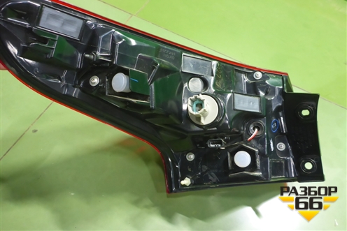 Фонарь задний наружный правый (после 2019г) (26550HV00A) для Nissan Qashqai (J11E) с 2013г