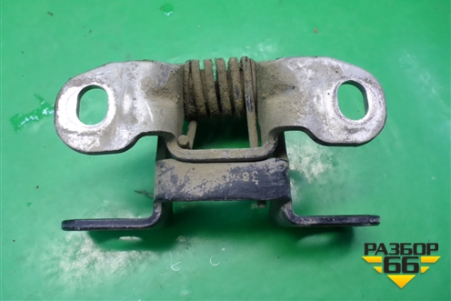 Петля двери багажника (нижней) для Land Rover Discovery 3 с 2004-2009г