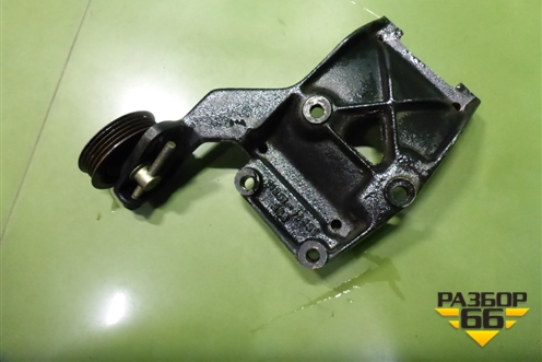 Кронштейн компрессора кондиционера (1.6л 4AFE) для Toyota Avensis с 1997-2003г