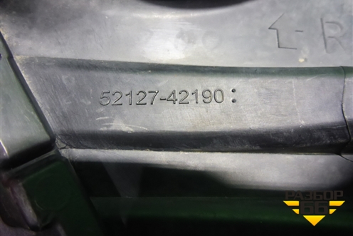 Накладка ПТФ правая (5212742190) для Toyota Rav-4 с 2018г