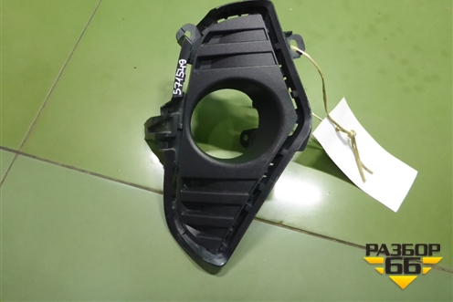 Накладка ПТФ правая (5212742190) для Toyota Rav-4 с 2018г