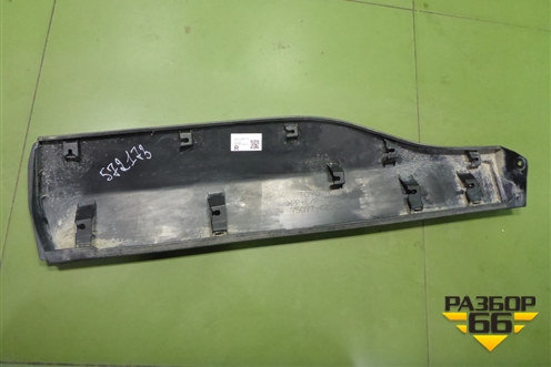 Накладка двери задней правой (7507742040) для Toyota Rav-4 с 2018г