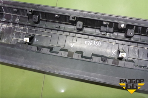 Накладка двери передней левой (87721S1100) для Hyundai Santa Fe с 2018-2024г