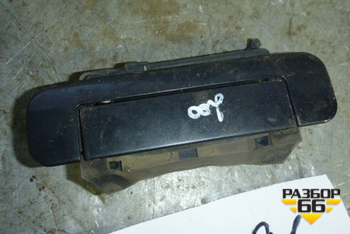 Ручка наружная двери задней левой для Audi A8 с 1998-2003г (4A0839205)