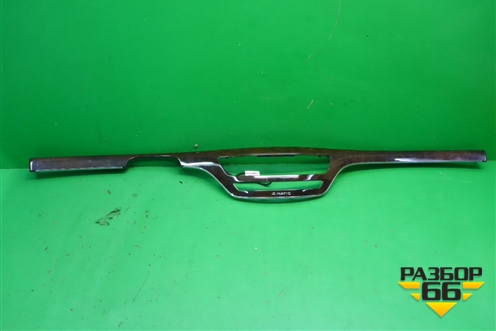 Накладка на торпедо центральная (A2216809571) для Mercedes Benz S-Klass W221 с 2005-2013г