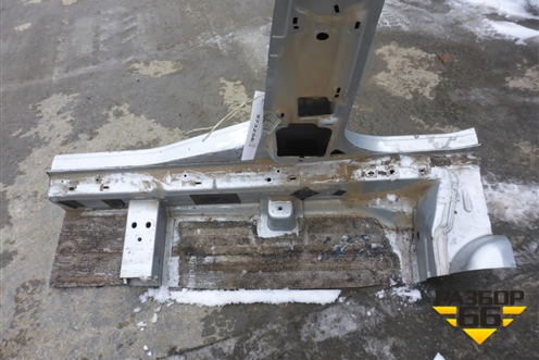 Порог со стойкой правый для Ford Fusion с 2002г