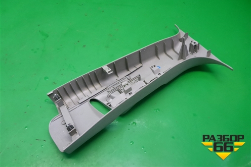 Обшивка стойки центральная верхняя правая (2N11N24582AMW) для Ford Fusion с 2002г