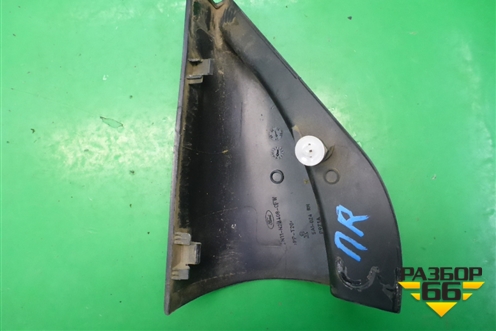 Накладка двери передней правой уголок (2N11N23408CFW) для Ford Fusion с 2002г