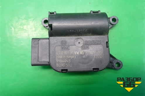 Моторчик заслонки отопителя (1K0907511J) для Skoda Octavia (А5) с 2004-2013г