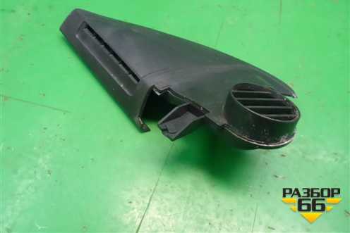 Накладка двери передней левой уголок (1Z0837973) для Skoda Octavia (А5) с 2004-2013г