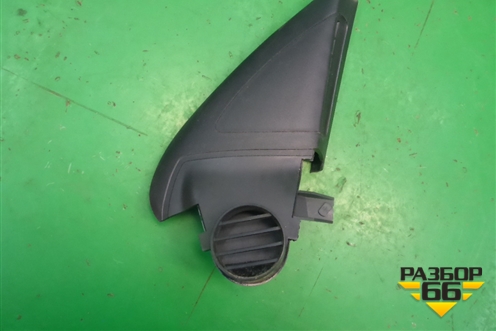 Накладка двери передней правой уголок (1Z0837974) для Skoda Octavia (А5) с 2004-2013г