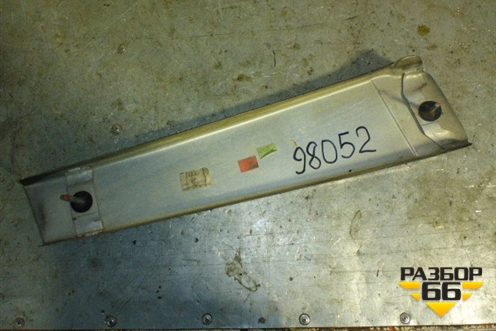 Накладка стойки (центральной правой) (4D0853290MY9B) для Audi A8 с 1998-2003г