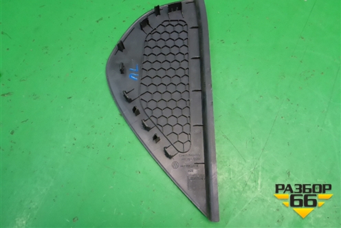 Накладка на торпедо (боковая левая) (6RU858247B) для Volkswagen Polo (седан) с 2010г