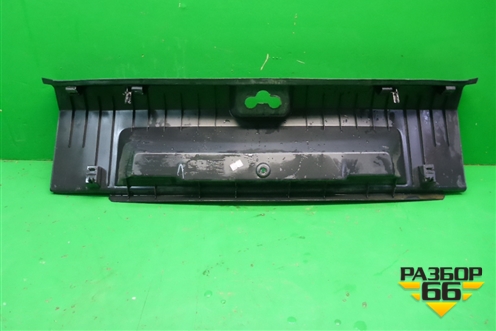 Обшивка багажника на заднюю панель (6RU863459A) для Volkswagen Polo (седан) с 2010г