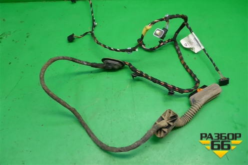 Проводка двери передней правой (6RU971121A) для Volkswagen Polo (седан) с 2010г