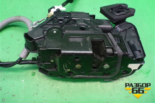 Замок двери передней правой (5K1837016D) для Volkswagen Polo (седан) с 2010г