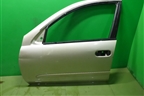 Дверь передняя левая для Nissan Bluebird Sylphy с 2000-2005г