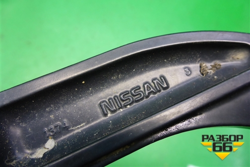 Поводок стеклоочистителя левый для Nissan Bluebird Sylphy с 2000-2005г