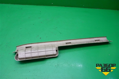 Накладка порога внутренняя переднего правого (769B44M500) для Nissan Bluebird Sylphy с 2000-2005г