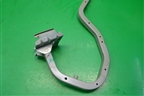 Петля крышки багажника правая для Nissan Bluebird Sylphy с 2000-2005г