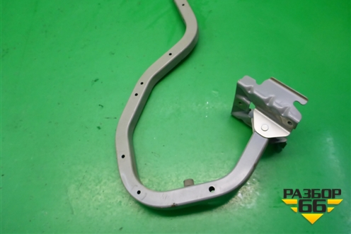 Петля крышки багажника правая для Nissan Bluebird Sylphy с 2000-2005г