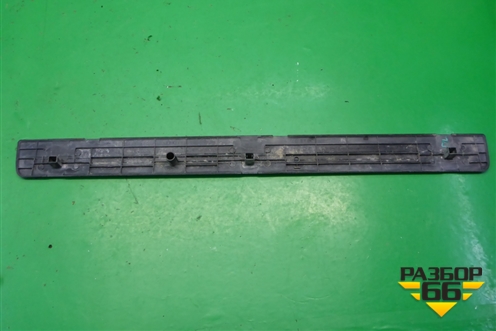 Накладка порога внутренняя переднего левого (769B14M400) для Nissan Bluebird Sylphy с 2000-2005г