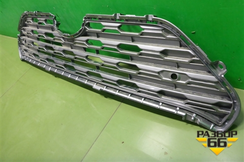 Решетка радиатора (под парктроник) (5311242190) для Toyota Rav-4 с 2018г